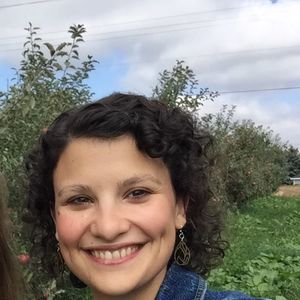 Meet your Posher, Holly